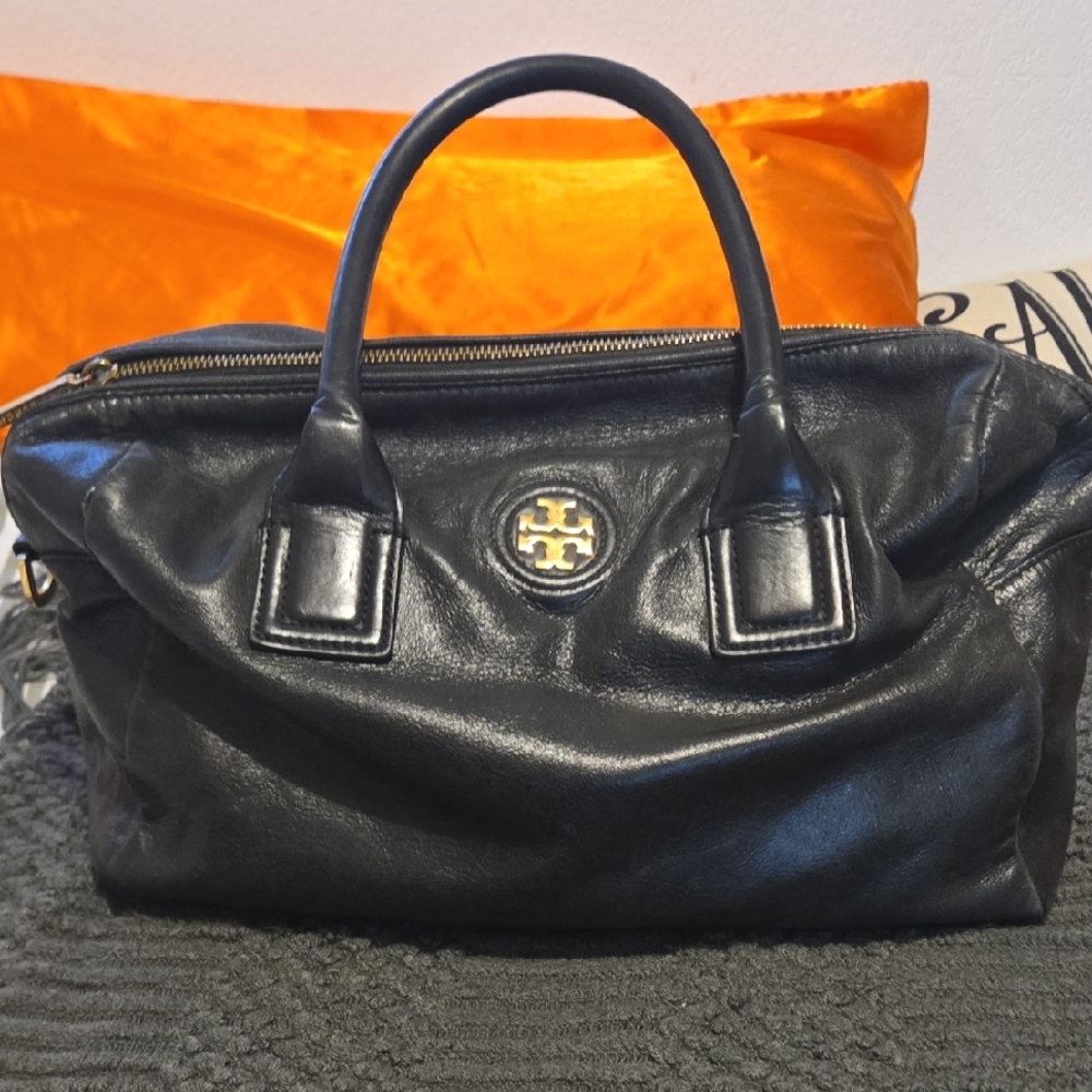 Tory Burch Black Leather Boston Style Satchel Tote  Bag‎